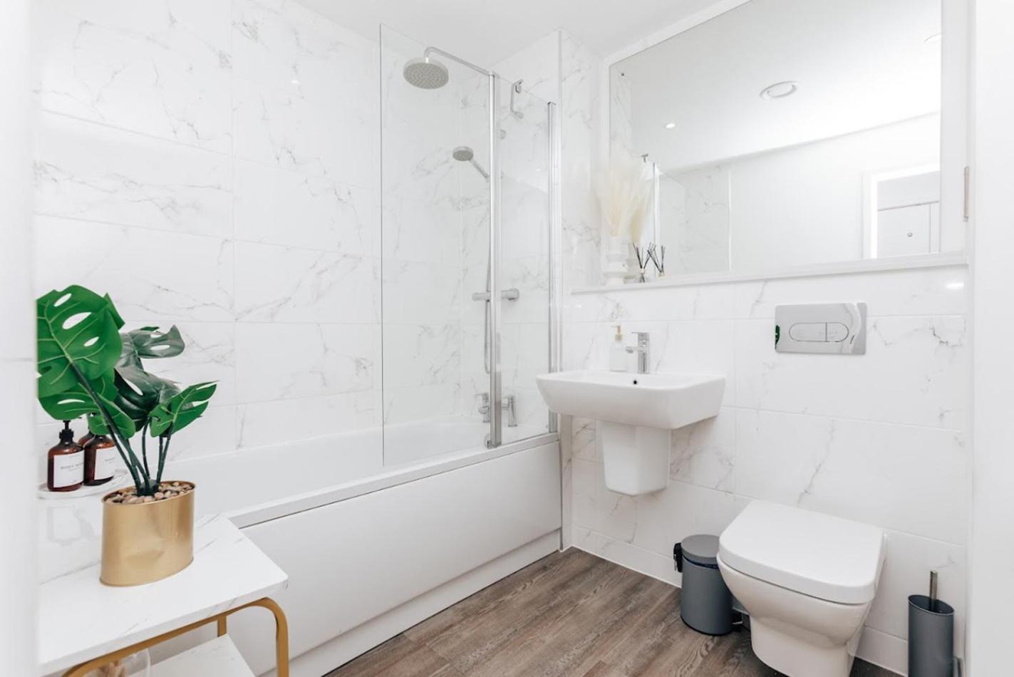 Luxury 2 Bedroom Apartment, Broad Street Birmingham Zewnętrze zdjęcie