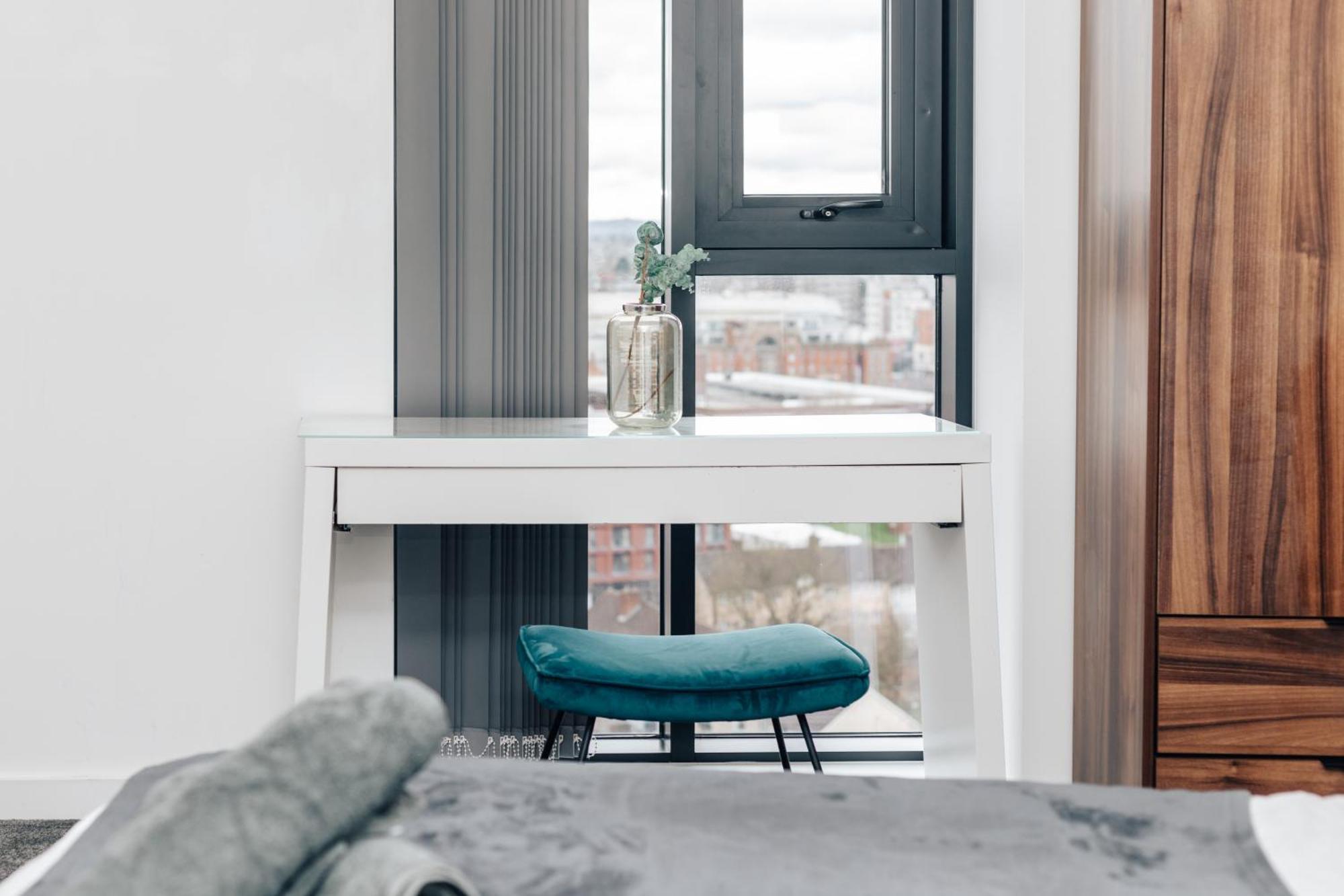 Luxury 2 Bedroom Apartment, Broad Street Birmingham Zewnętrze zdjęcie